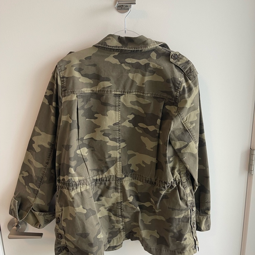 Banana Republic Camouflage Utility Jacket - Picture 6 of 6